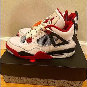 Jordan 4 fire red 2012